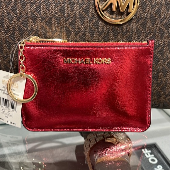 MICHAEL KORS
Jet Set Travel Small Top Zip Coin Pouch With ID Keychain
Crimsn
NWT - Picture 5 of 16
